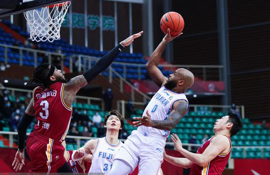 福建129-111送山西7连败 王哲林25+9高登砍50+7+10 福建129-111送山西7连败 王哲林25+9高登砍50+7+10