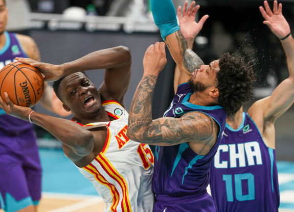 博格达8三分卡佩拉20+15 老鹰105-101险胜黄蜂获两连胜 博格达8三分卡佩拉20+15 老鹰105-101险胜黄蜂获两连胜