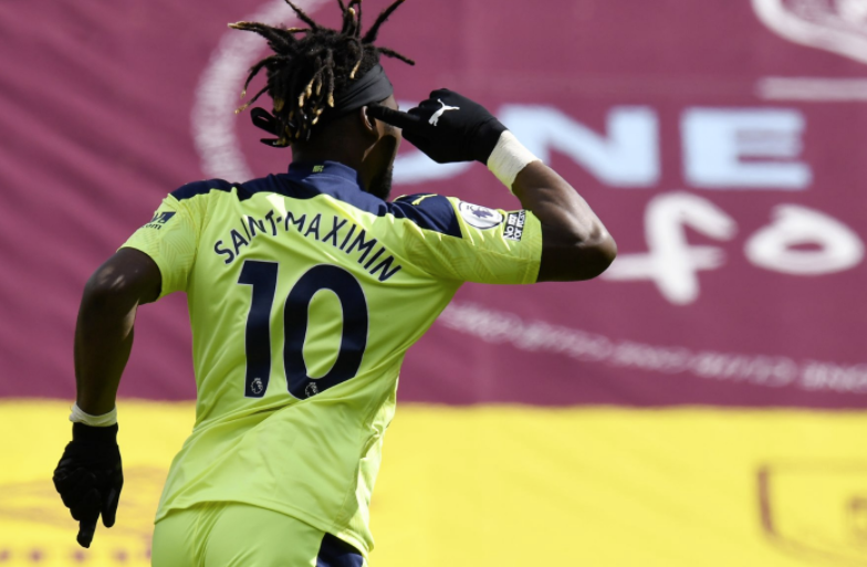 比赛日:纽卡斯尔2-1逆转伯恩利 那不勒斯2-0客胜 比赛日:纽卡斯尔2-1逆转伯恩利 那不勒斯2-0客胜