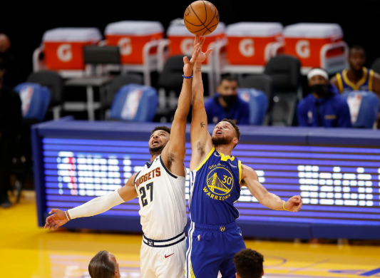 库里53分登顶队史得分王 穆雷重伤退赛勇士116-107战胜掘金 库里53分登顶队史得分王 穆雷重伤退赛勇士116-107战胜掘金