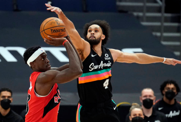 猛龙117-112险胜马刺 西亚卡姆20+11德罗赞19分 猛龙117-112险胜马刺 西亚卡姆20+11德罗赞19分