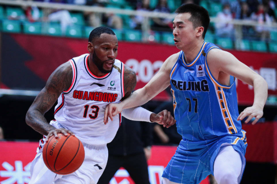 威姆斯25+8+10送准绝杀 广东104-103逆转险胜首钢进半决赛 威姆斯25+8+10送准绝杀 广东104-103逆转险胜首钢进半决赛