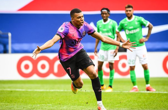 法甲-巴黎3-2逆转圣埃蒂安距榜首1分 伊卡尔迪绝杀姆巴佩双响 法甲-巴黎3-2逆转圣埃蒂安距榜首1分 伊卡尔迪绝杀姆巴佩双响