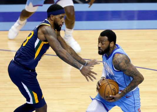 沃尔21+6康利13助攻 戈贝尔19+18 爵士112-89轻取火箭 沃尔21+6康利13助攻 戈贝尔19+18 爵士112-89轻取火箭