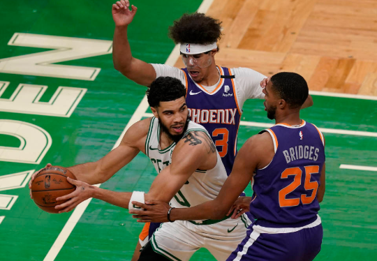 沃克32+4+4保罗准三双 塔图姆15分 凯尔特人99-86轻取太阳 沃克32+4+4保罗准三双 塔图姆15分 凯尔特人99-86轻取太阳