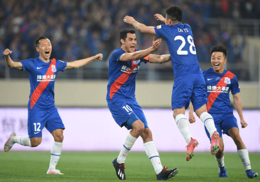 中超-申花2-1国安取得开门红 莫雷诺传射吴曦回归首秀即破门 中超-申花2-1国安取得开门红 莫雷诺传射吴曦回归首秀即破门