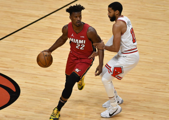 巴特勒20+8武切维奇两双 4人得分20+热火106-101险胜公牛 巴特勒20+8武切维奇两双 4人得分20+热火106-101险胜公牛