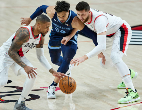 莫兰特砍下28+8领5人上双 灰熊120-113送开拓者5连败 莫兰特砍下28+8领5人上双 灰熊120-113送开拓者5连败