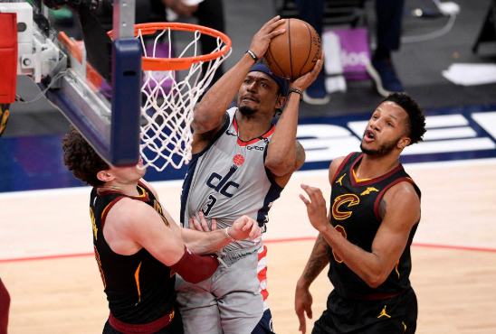 比尔33+6+3加兰28+9助 威少两双奇才119-110胜骑士迎八连胜 比尔33+6+3加兰28+9助 威少两双奇才119-110胜骑士迎八连胜