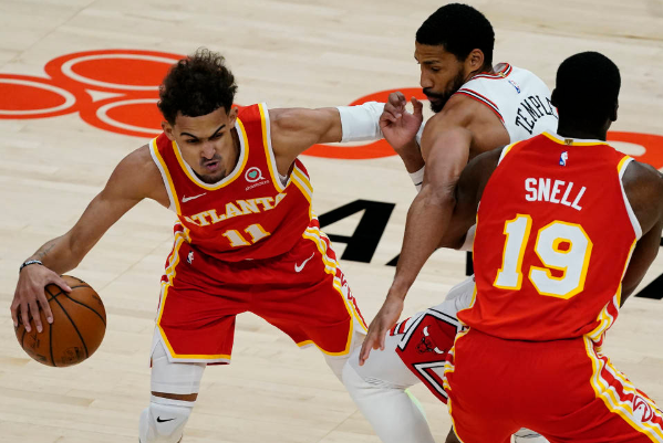 老鹰108-97轻取公牛止3连败 特雷-杨33分卡佩拉砍20+11 老鹰108-97轻取公牛止3连败 特雷-杨33分卡佩拉砍20+11