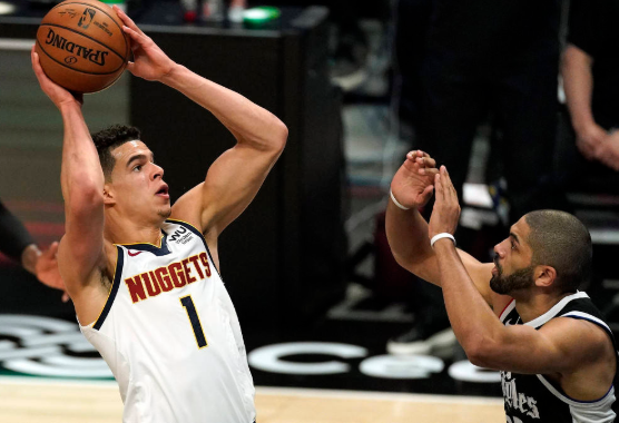 小卡复出16分约老师30+14+7 快船104-110负掘金吞3连败 小卡复出16分约老师30+14+7 快船104-110负掘金吞3连败