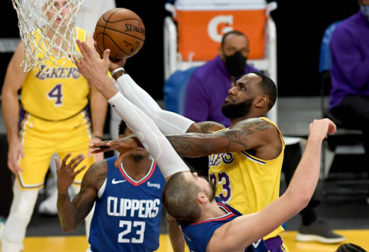 7日NBA前瞻:KD欧文盼复仇独行侠 快船势横扫湖人 7日NBA前瞻:KD欧文盼复仇独行侠 快船势横扫湖人