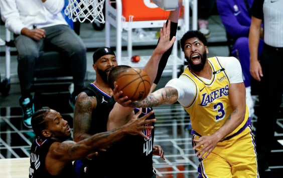 浓眉哥伤退乔治高效24分 小卡15+8+6湖人94-118负快船 浓眉哥伤退乔治高效24分 小卡15+8+6湖人94-118负快船