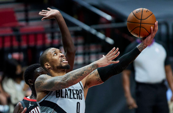 开拓者140-129大胜送火箭六连败 利拉德34分领衔四人20+ 开拓者140-129大胜送火箭六连败 利拉德34分领衔四人20+