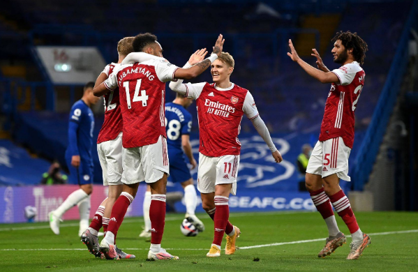 英超-切尔西0-1阿森纳 若日尼奥送大礼史密斯罗破门 英超-切尔西0-1阿森纳 若日尼奥送大礼史密斯罗破门