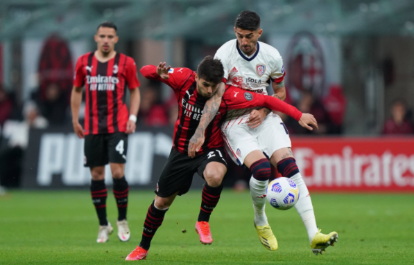 意甲-AC米兰0-0卡利亚里 领先尤文1分 多纳鲁马屡献神扑 意甲-AC米兰0-0卡利亚里 领先尤文1分 多纳鲁马屡献神扑