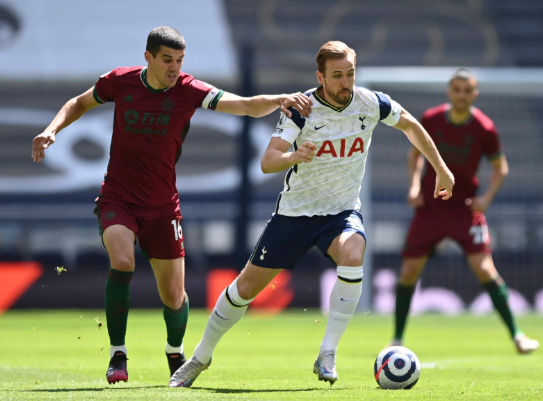 英超-热刺前瞻:争胜力保欧联门票 凯恩无视绯闻冲金靴 英超-热刺前瞻:争胜力保欧联门票 凯恩无视绯闻冲金靴