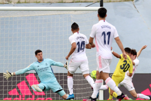 西甲-皇马2-1比利亚雷亚尔 获联赛亚军 本泽马扳平魔笛补时绝杀 西甲-皇马2-1比利亚雷亚尔 获联赛亚军 本泽马扳平魔笛补时绝杀