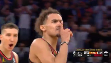 特雷-杨32分准绝杀兰德尔两双 老鹰107-105擒尼克斯总分1-0 特雷-杨32分准绝杀兰德尔两双 老鹰107-105擒尼克斯总分1-0