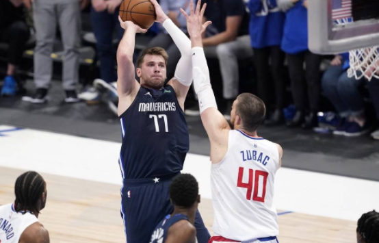 29日NBA纪录:吹杨神迹成历史第3人 杜兰特连续3场25+ 29日NBA纪录:吹杨神迹成历史第3人 杜兰特连续3场25+