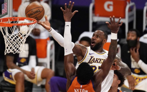 2日NBA前瞻:篮网取胜即晋级东部半决赛 湖人太阳天王山之战 2日NBA前瞻:篮网取胜即晋级东部半决赛 湖人太阳天王山之战