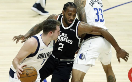 3日NBA纪录:米切尔一数据独霸队史 东契奇历史级单核战例 3日NBA纪录:米切尔一数据独霸队史 东契奇历史级单核战例