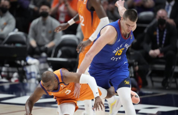 太阳116-102再胜掘金夺下赛点 保罗27+8约老师大号三双 太阳116-102再胜掘金夺下赛点 保罗27+8约老师大号三双