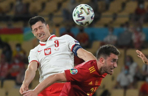 欧洲杯- 西班牙1-1波兰 莫拉塔建功莱万破门+失良机 欧洲杯- 西班牙1-1波兰 莫拉塔建功莱万破门+失良机