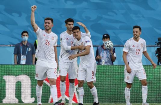 欧洲杯-西班牙5-0斯洛伐克第二出线 杜布拉夫卡送礼萨拉维亚造3球 欧洲杯-西班牙5-0斯洛伐克第二出线 杜布拉夫卡送礼萨拉维亚造3球