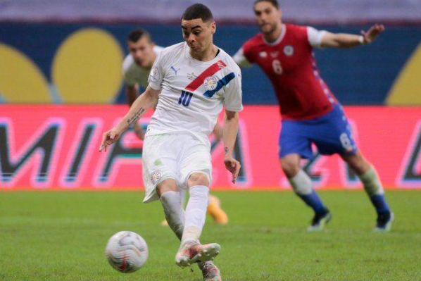 美洲杯-巴拉圭2-0智利携手出线 阿尔米隆传射建功 美洲杯-巴拉圭2-0智利携手出线 阿尔米隆传射建功