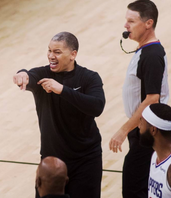 29日NBA纪录:乔治一战6刷纪录榜 卢指导神奇胜率延续 29日NBA纪录:乔治一战6刷纪录榜 卢指导神奇胜率延续