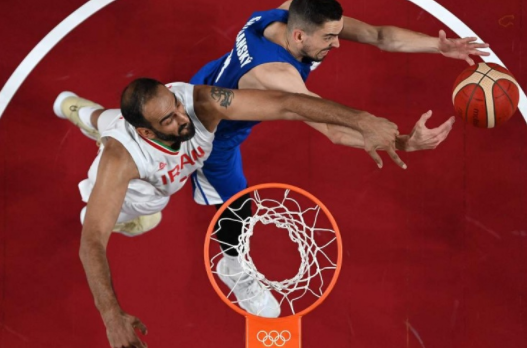 拒绝翻盘!捷克84-78胜伊朗 哈达迪15+10萨托兰斯基6分5抢断 拒绝翻盘!捷克84-78胜伊朗 哈达迪15+10萨托兰斯基6分5抢断