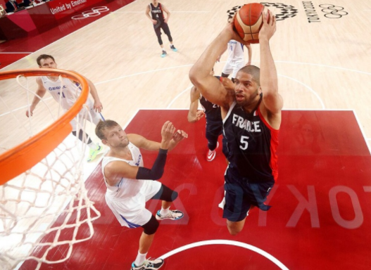 法国97-77轻取捷克迎2连胜 富尼耶21分 德-科洛17+8 维塞利19分 法国97-77轻取捷克迎2连胜 富尼耶21分 德-科洛17+8 维塞利19分