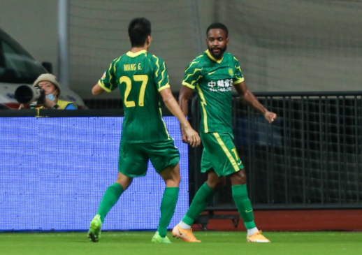 中超-国安2-1武汉进争冠组 巴坎布两球+失单刀埃弗拉破门 中超-国安2-1武汉进争冠组 巴坎布两球+失单刀埃弗拉破门