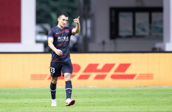 中超-深圳2-1逆转重庆 戴伟浚破门王永珀补时绝杀 中超-深圳2-1逆转重庆 戴伟浚破门王永珀补时绝杀