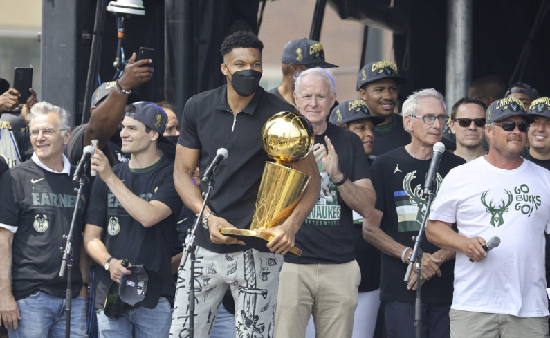 新赛季球队实力榜:篮网居首雄鹿次之 湖人排名第五 新赛季球队实力榜:篮网居首雄鹿次之 湖人排名第五