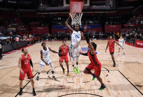 勇士90-84击退猛龙 库明加18分 穆迪14分 巴恩斯13+8 勇士90-84击退猛龙 库明加18分 穆迪14分 巴恩斯13+8