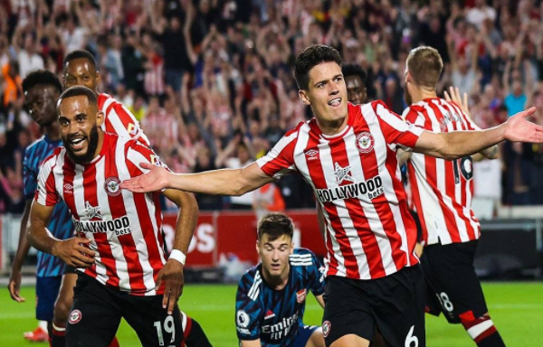 英超-阿森纳0-2布伦特福德 奥巴梅扬拉卡泽特缺阵 英超-阿森纳0-2布伦特福德 奥巴梅扬拉卡泽特缺阵