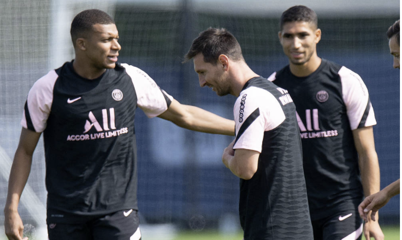 法甲-巴黎前瞻:梅西亮相却难出场 姆巴佩心态成疑问 法甲-巴黎前瞻:梅西亮相却难出场 姆巴佩心态成疑问