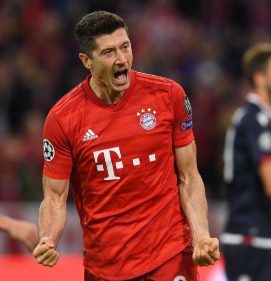 德甲-拜仁前瞻:纳帅迎主场首秀 诺伊尔伤缺边路失大腿 德甲-拜仁前瞻:纳帅迎主场首秀 诺伊尔伤缺边路失大腿