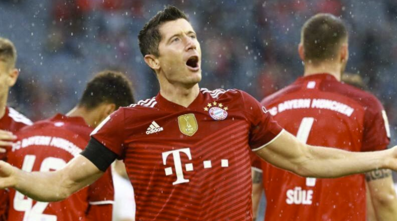 周最佳:莱万戴帽夺MVP 国米新援首秀2球领强阵 周最佳:莱万戴帽夺MVP 国米新援首秀2球领强阵