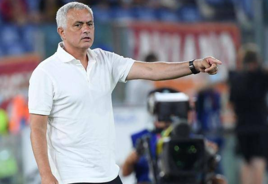 意甲-罗马前瞻:红狼状态火爆冲7连胜 穆帅欲为球队降温 意甲-罗马前瞻:红狼状态火爆冲7连胜 穆帅欲为球队降温