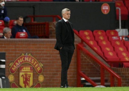 联赛杯-曼联前瞻:C罗有望迎来轮休 再战铁锤帮林皇或首发 联赛杯-曼联前瞻:C罗有望迎来轮休 再战铁锤帮林皇或首发