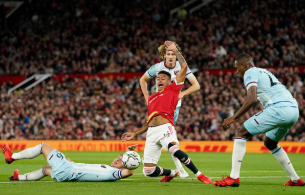 联赛杯-曼联0-1西汉姆遭淘汰 C罗休战兰奇尼破门 联赛杯-曼联0-1西汉姆遭淘汰 C罗休战兰奇尼破门