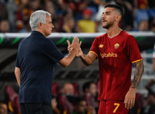 意甲-罗马前瞻:红狼卸下包袱起航 穆帅排兵布阵成焦点 意甲-罗马前瞻:红狼卸下包袱起航 穆帅排兵布阵成焦点