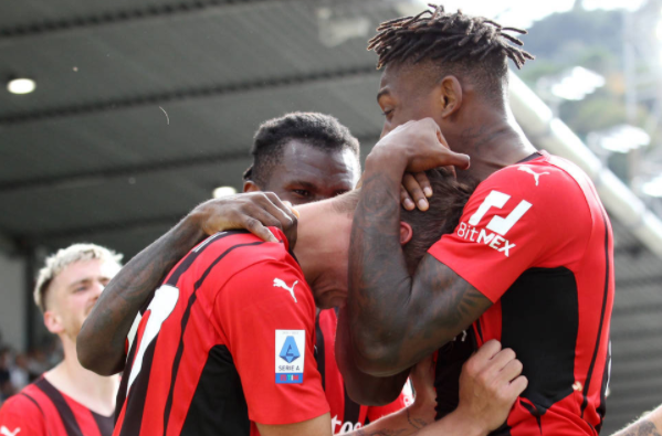 意甲-AC米兰2-1斯佩齐亚 小马尔蒂尼破门迪亚斯建功 意甲-AC米兰2-1斯佩齐亚 小马尔蒂尼破门迪亚斯建功