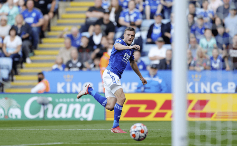 比赛日:瓦尔迪双响+自摆乌龙莱斯特2-2 莱比锡6-0胜 比赛日:瓦尔迪双响+自摆乌龙莱斯特2-2 莱比锡6-0胜