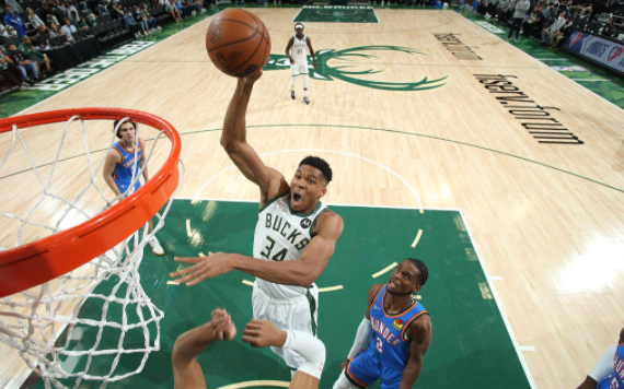 字母哥8+9米德尔顿百发百中 雄鹿主场130-110轻取雷霆 字母哥8+9米德尔顿百发百中 雄鹿主场130-110轻取雷霆