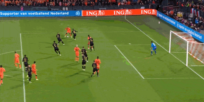 1633993644443716.gif 4.gif