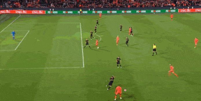 1633993652243862.gif 2.gif